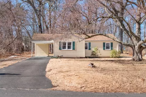 78 Heggie Dr, Westfield, MA 01085