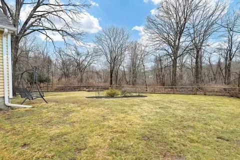 38 Central St, Acton, MA 01720 photo 2
