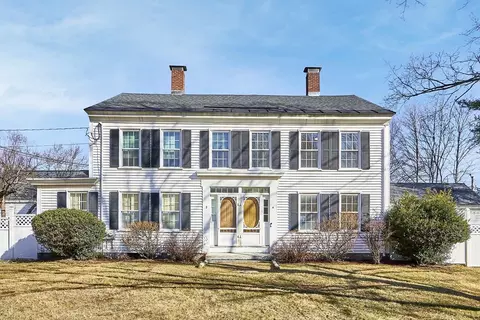 4 Lowell Rd #4, Westford, MA 01886