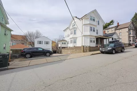 26 Hanover St, Fall River, MA 02720 photo 2