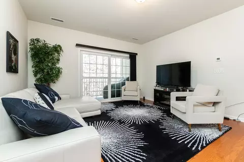 200 Martins Lndg #211, North Reading, MA 01864