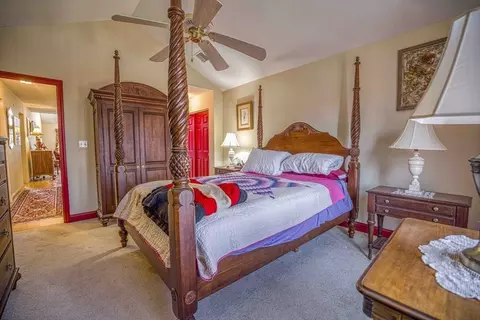 Bedroom - 700 Shore Dr #9-906, Fall River, MA 02721 photo 2 of 2