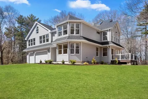 5 Abi Saad Cir, Middleboro, MA 02346