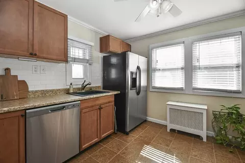 64 Kalmar, Worcester, MA 01606 photo 12