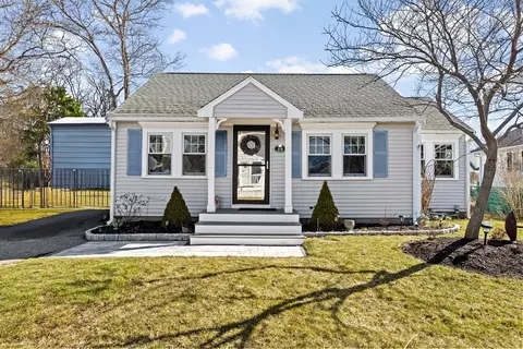 Exterior - 13 Turner Ave, Wareham, MA 02571 photo 1 of 5