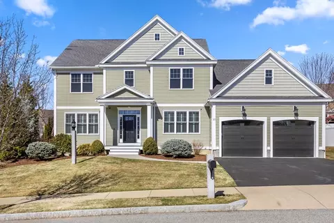 21 Winship Dr, Stoneham, MA 02180