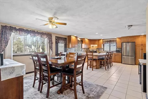 Dining - 32 Carter Rd, Worcester, MA 01609 photo 1 of 1