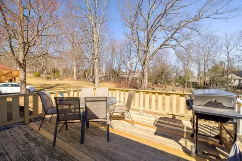 Exterior - 32 Carter Rd, Worcester, MA 01609 photo 3 of 5