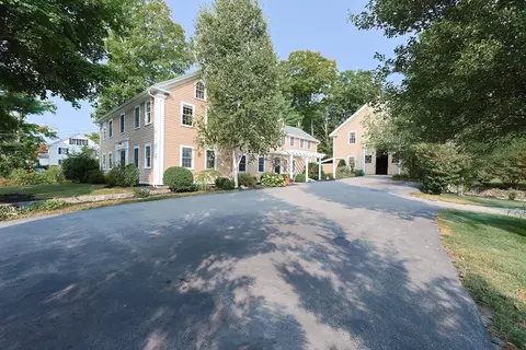391 Washington St, Holliston, MA 01746