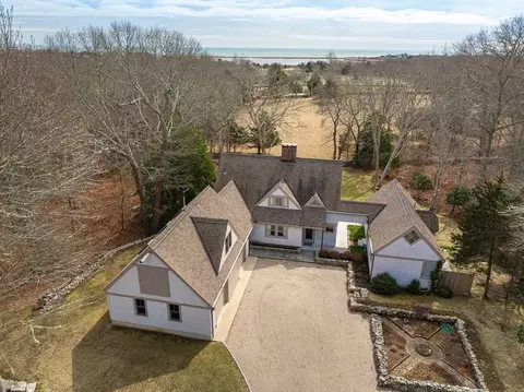 28 Whistler Pt, Westport, MA 02790