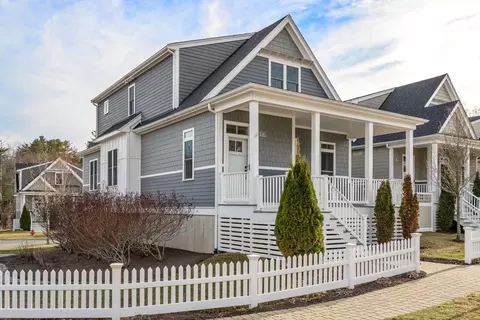 63 Boydes Xing #38, Norfolk, MA 02056