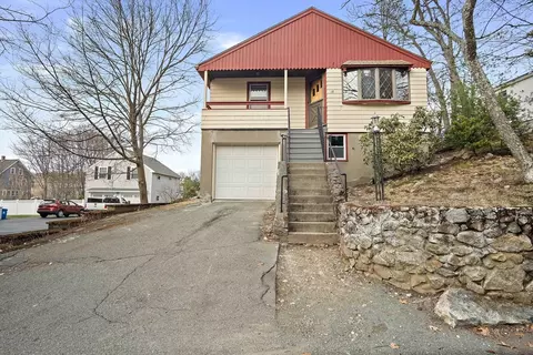 13 Stark Ave, Wakefield, MA 01880