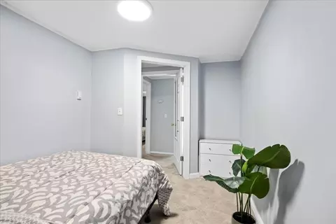 87 Crest Cir, Worcester, MA 01603 photo 16