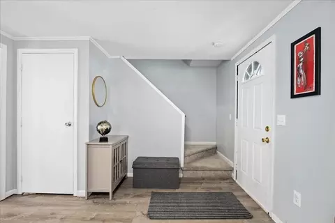 87 Crest Cir, Worcester, MA 01603 photo 12