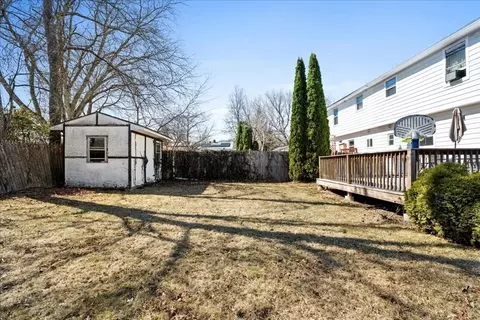87 Crest Cir, Worcester, MA 01603 photo 24