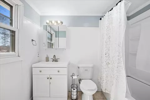 87 Crest Cir, Worcester, MA 01603 photo 19