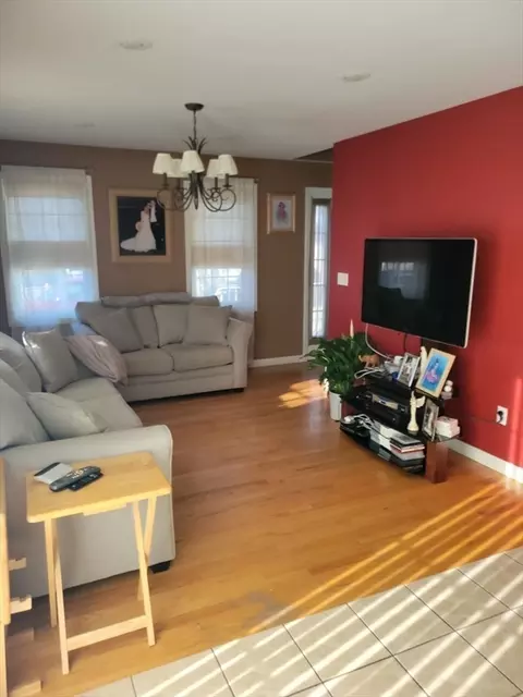 25 Merino St, Fall River, MA 02723 photo 14