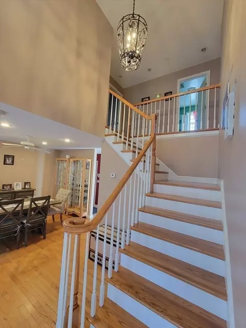 25 Merino St, Fall River, MA 02723 photo 9