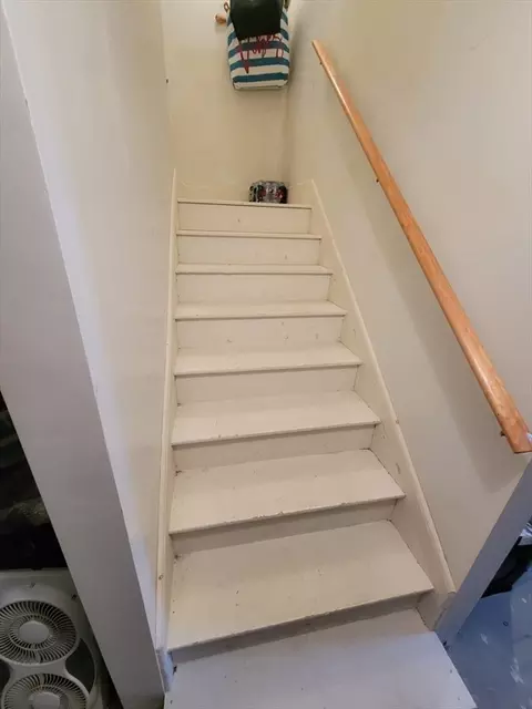 25 Merino St, Fall River, MA 02723 photo 38