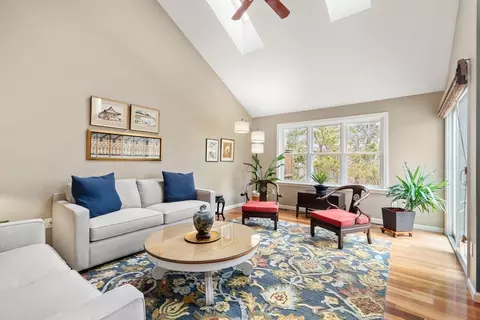 7 Tilley Cres #7, Plymouth, MA 02360