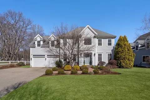 694 Salisbury St, Worcester, MA 01609