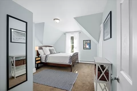 Bedroom - 126 Beaconsfield Rd, Worcester, MA 01602 photo 3 of 4