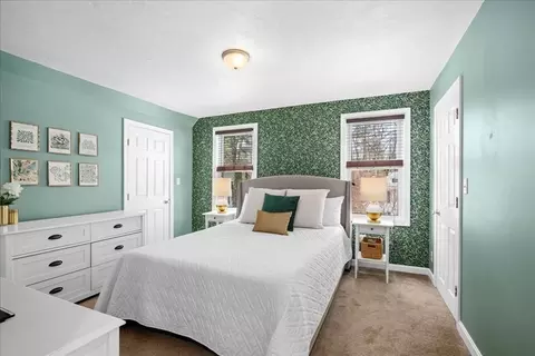Bedroom - 126 Beaconsfield Rd, Worcester, MA 01602 photo 1 of 4