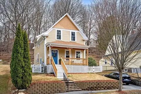 126 Beaconsfield Rd, Worcester, MA 01602