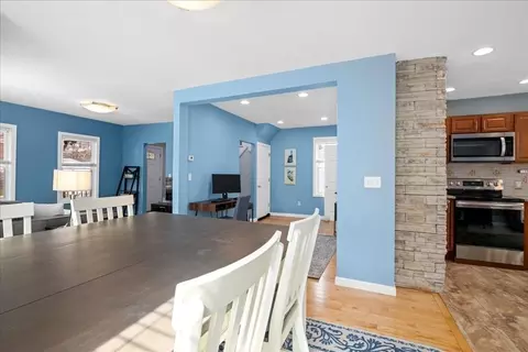Dining - 126 Beaconsfield Rd, Worcester, MA 01602 photo 4 of 4