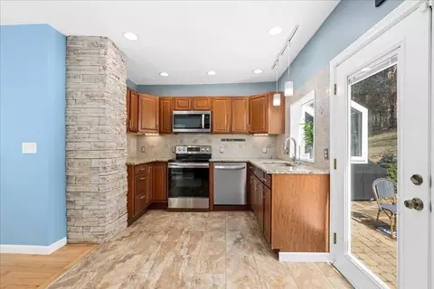 Kitchen - 126 Beaconsfield Rd, Worcester, MA 01602 photo 1 of 3