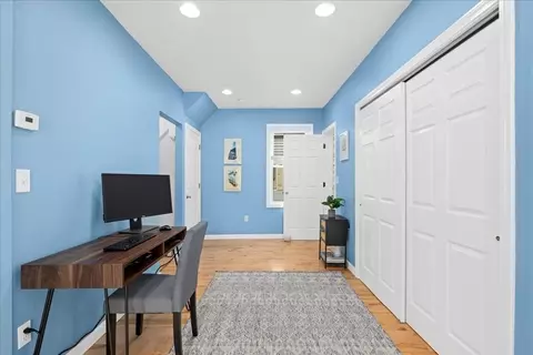 Entry Way - 126 Beaconsfield Rd, Worcester, MA 01602 photo 1 of 4