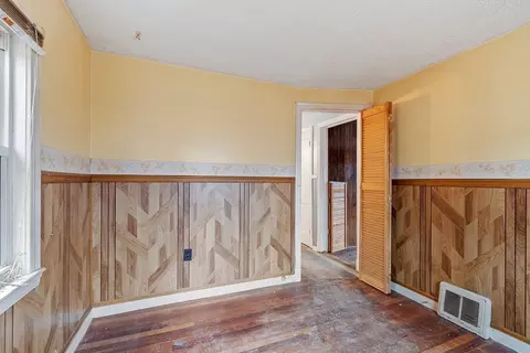 Bedroom - 9 Intervale Rd, Salem, MA 01970 photo 4 of 4