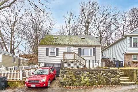 9 Intervale Rd, Salem, MA 01970