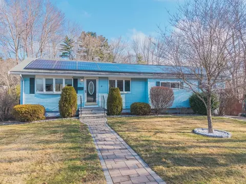 Exterior - 16 Robinson Rd, Beverly, MA 01915 photo 2 of 7
