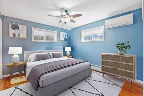 Bedroom - 16 Robinson Rd, Beverly, MA 01915 photo 2 of 5