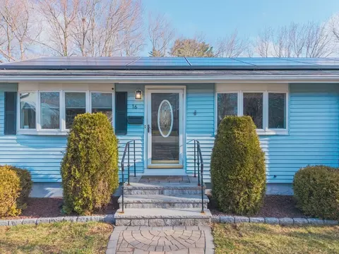 Exterior - 16 Robinson Rd, Beverly, MA 01915 photo 3 of 7