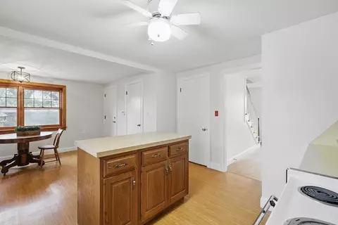 49 Monroe St, Chicopee, MA 01020 photo 13