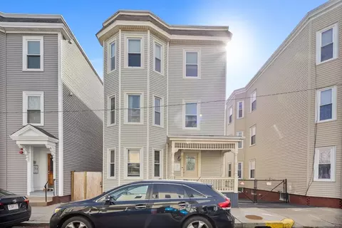 30 Howell St #1, Boston, MA 02125