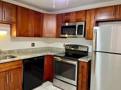 111 Warren Ave #3G, Quincy, MA 02170