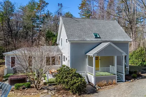 267 Shutesbury Rd, Amherst, MA 01002