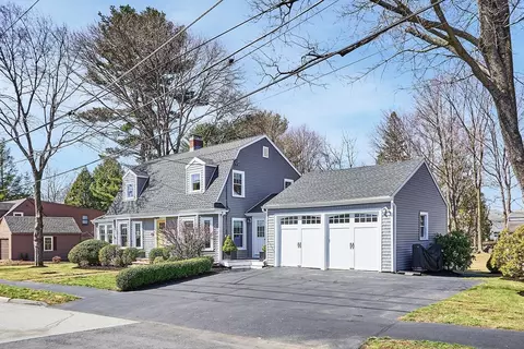 15 Winslow Rd, Reading, MA 01867 photo 4