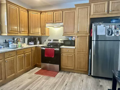 45 Kimberly Ave, Springfield, MA 01108 photo 3