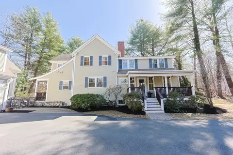 55 High Ledge Ave, Wellesley, MA 02482