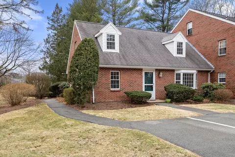51 Claire Dr #51, Stoughton, MA 02072