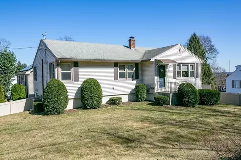 199 Sunderland Rd, Worcester, MA 01604