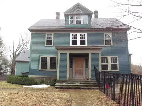 35 Leominster Rd, Lunenburg, MA 01462
