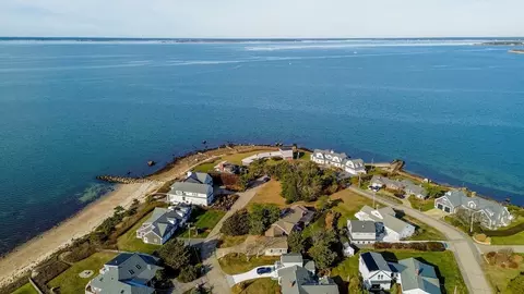 38 Sunset Point Rd, Falmouth, MA 02556