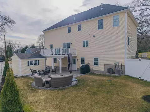 190 Mansur St, Lowell, MA 01852 photo 4
