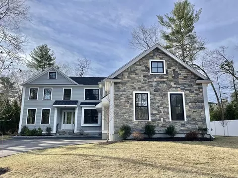 78 Hundreds Rd, Wellesley, MA 02481