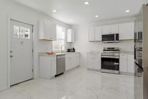552-554 E Main St, Orange, MA 01364 photo 4